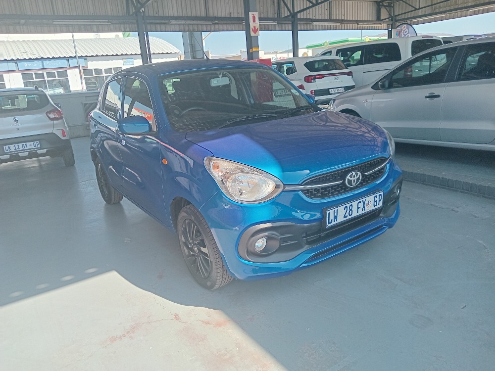 2024 VITZ 1.0 XR