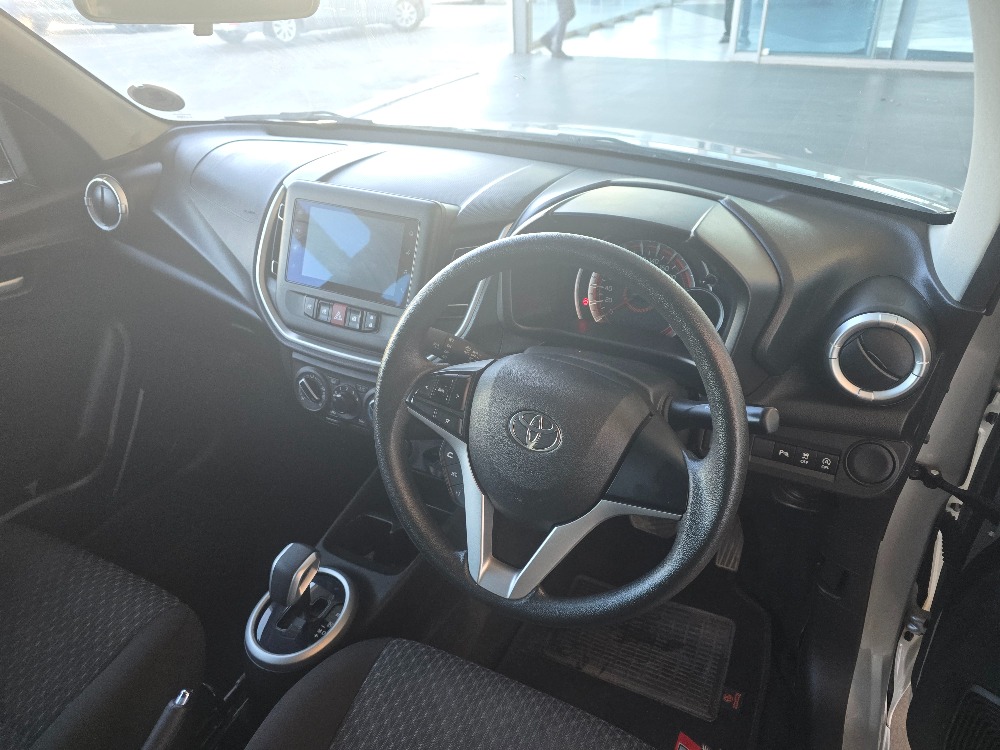 2023 VITZ 1.0 XR AMT