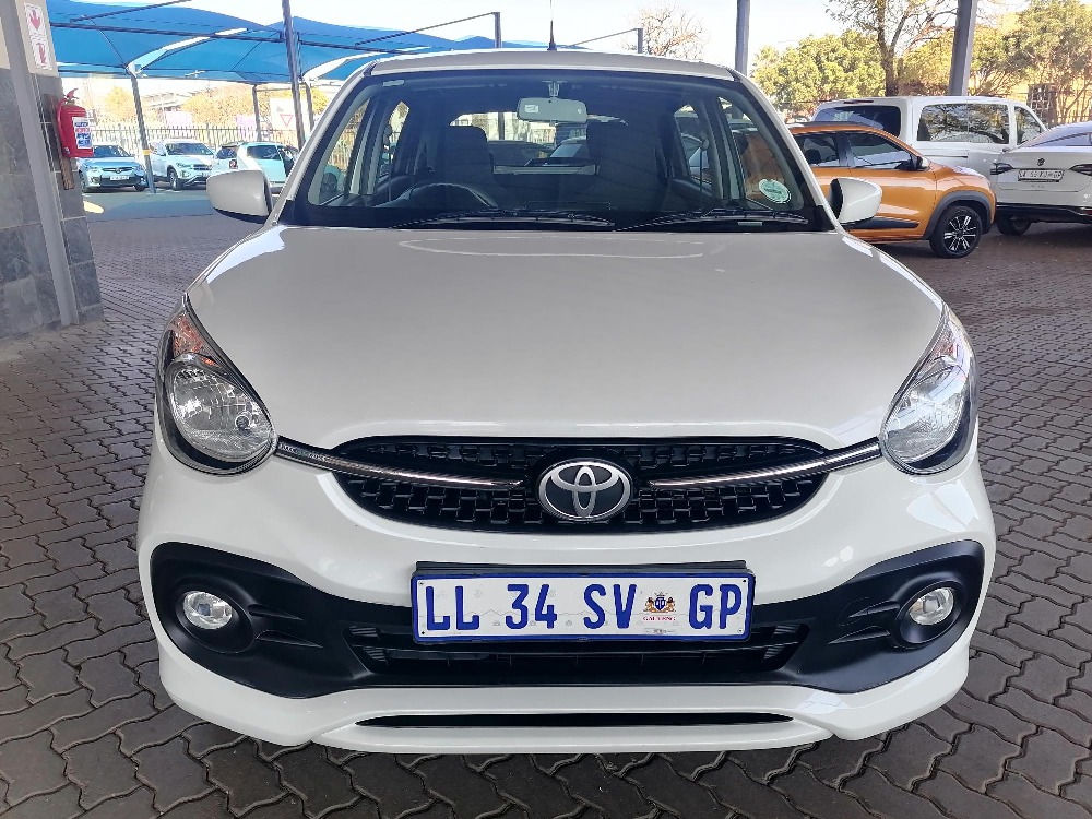 2023 VITZ 1.0 XR AMT