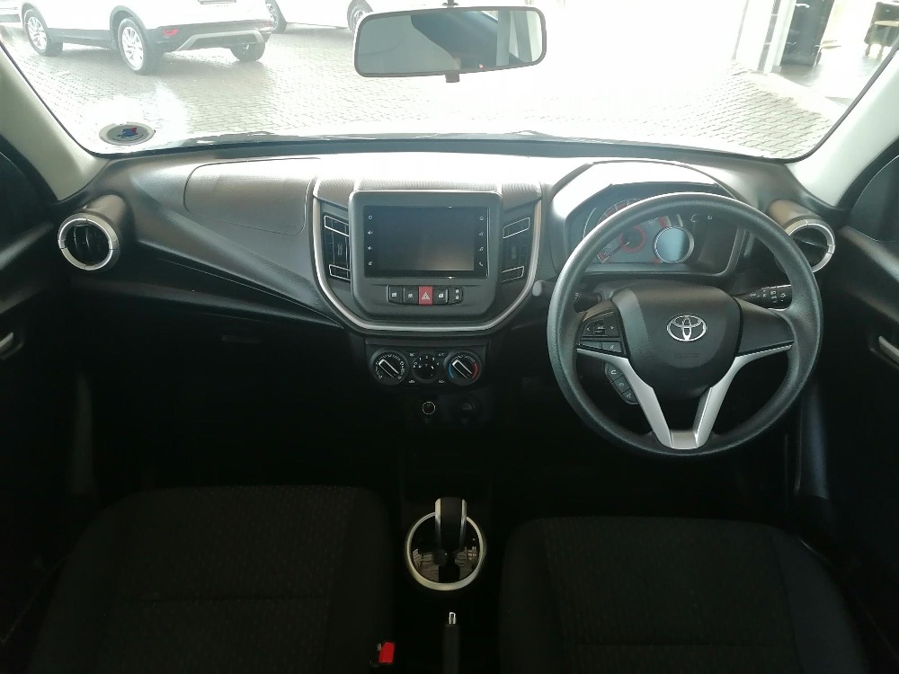 2023 VITZ 1.0 XR AMT