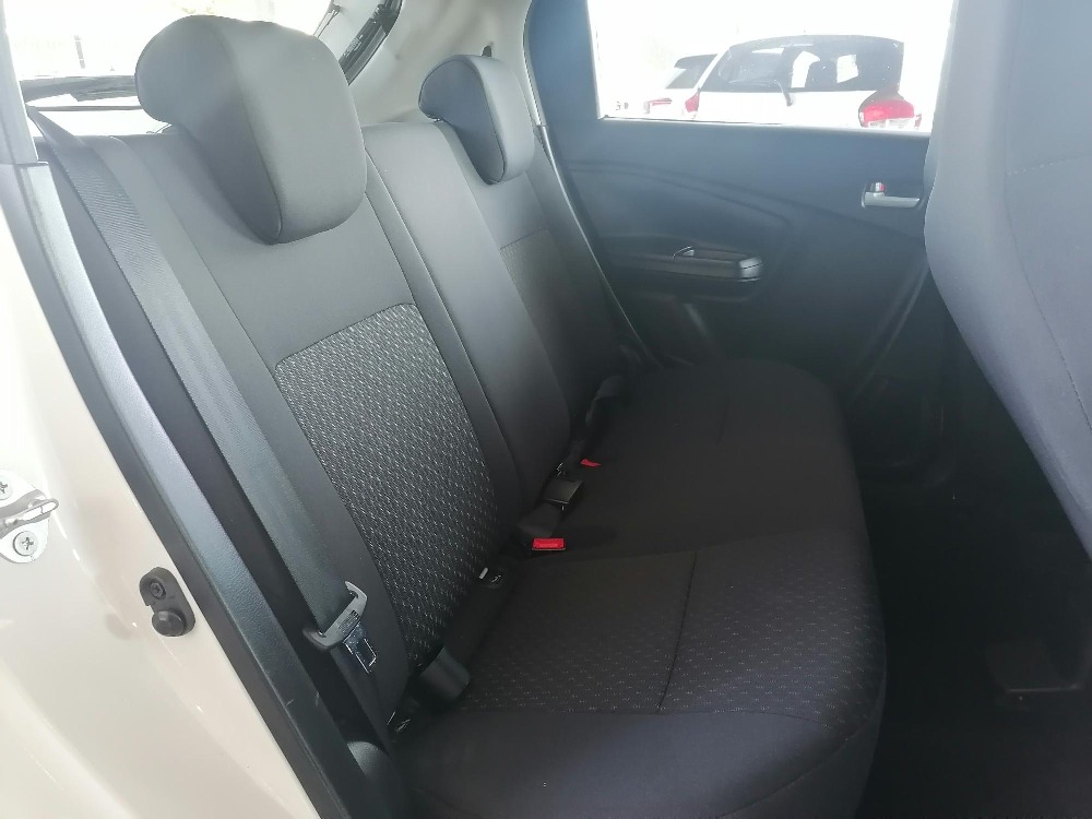 2023 VITZ 1.0 XR AMT