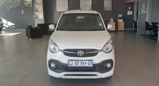 2023 VITZ 1.0 XR