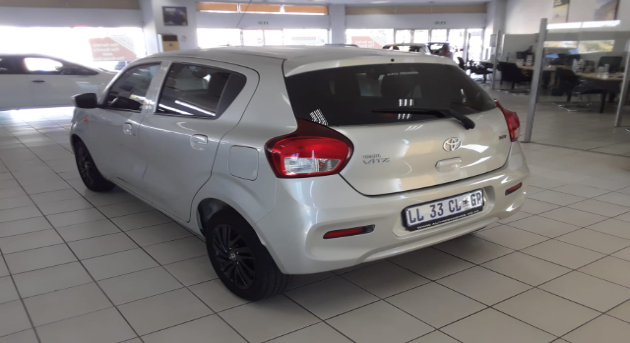 2023 VITZ 1.0 XR AMT