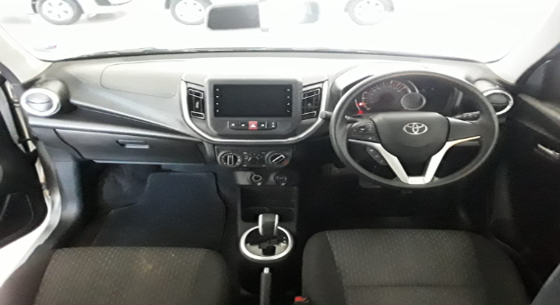 2023 VITZ 1.0 XR AMT