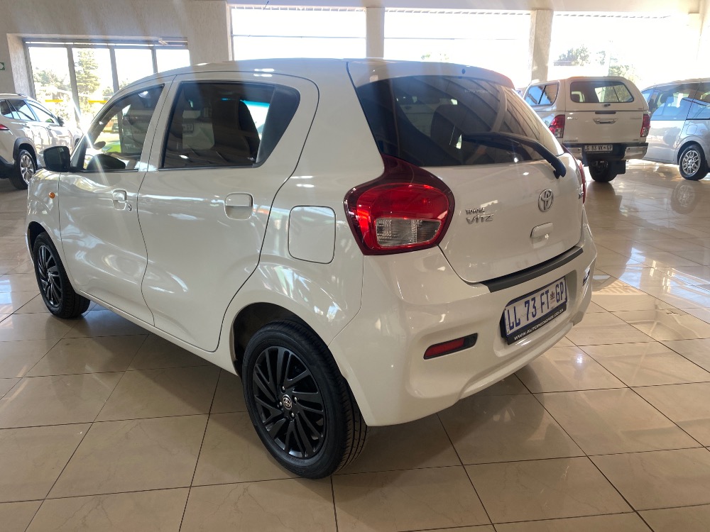 2023 VITZ 1.0 XR AMT
