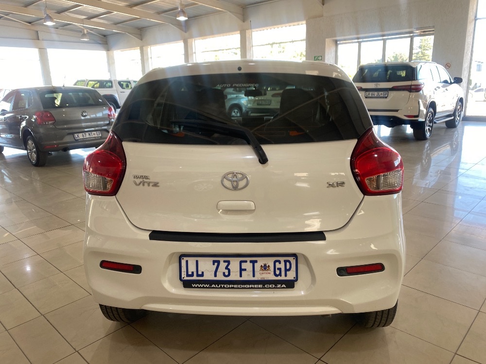 2023 VITZ 1.0 XR AMT