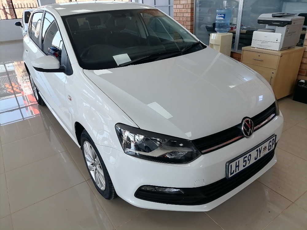 2023 POLO VIVO 1.6 COMFORTLINE TIP (5DR)