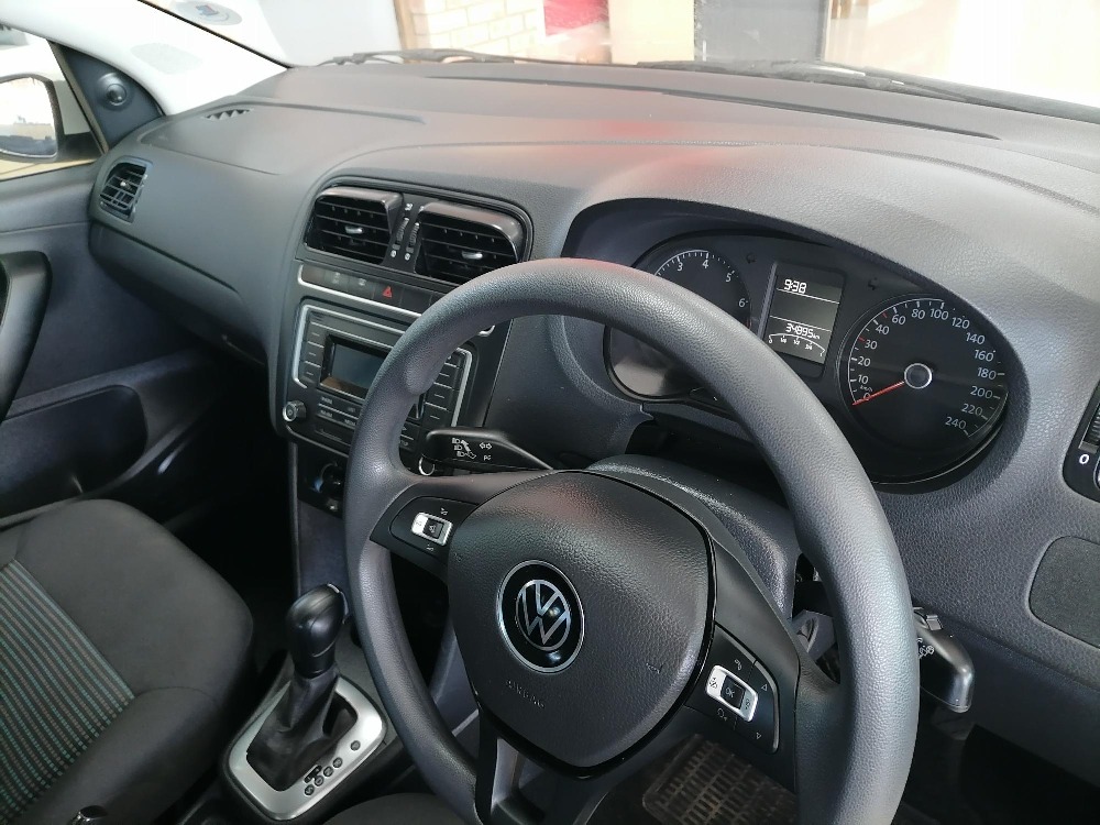 2023 POLO VIVO 1.6 COMFORTLINE TIP (5DR)