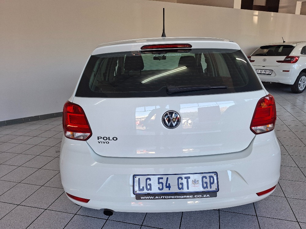 2023 POLO VIVO 1.6 COMFORTLINE TIP (5DR)