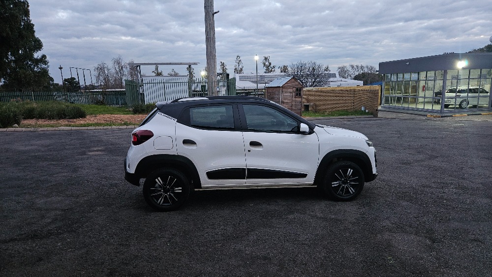 2025 KWID 1.0 CLIMBER 5DR