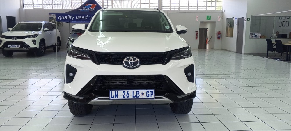 2024 FORTUNER 2.4GD-6 R/B A/T
