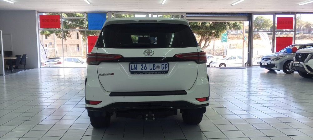 2024 FORTUNER 2.4GD-6 R/B A/T