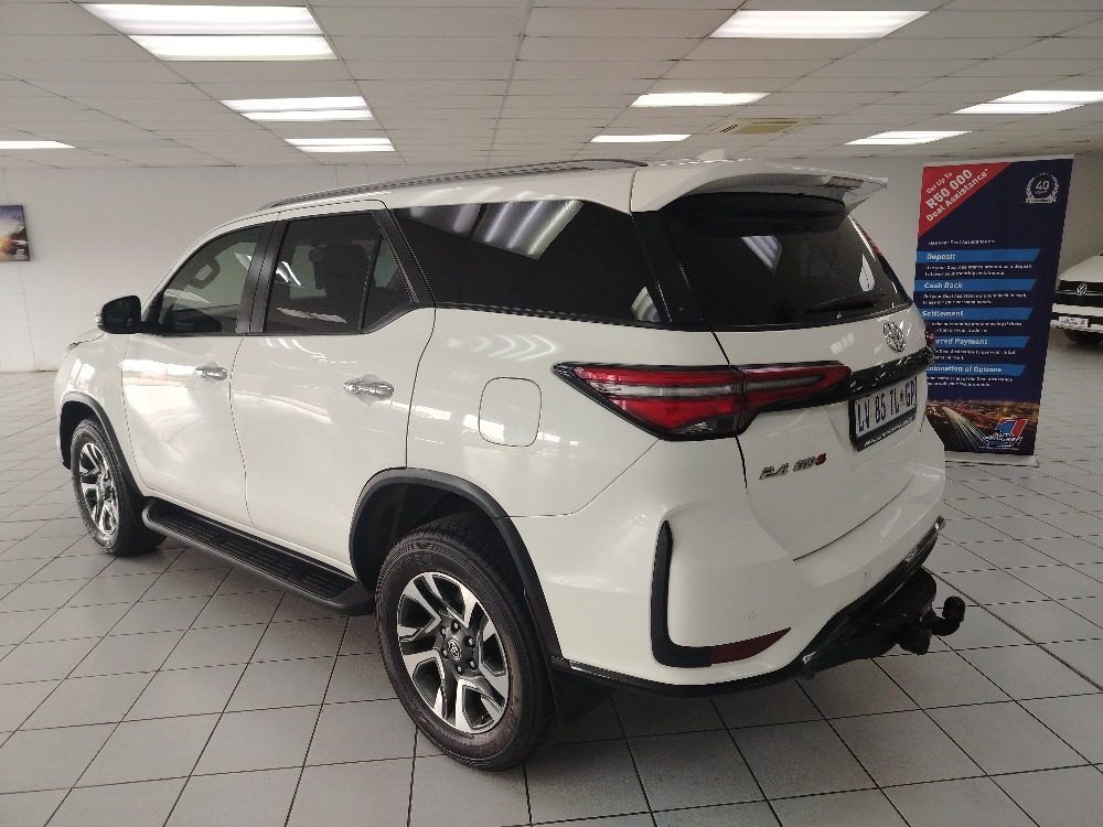 2024 FORTUNER 2.4GD-6 R/B A/T
