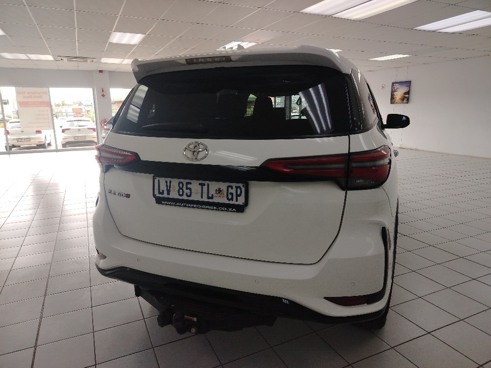 2024 FORTUNER 2.4GD-6 R/B A/T