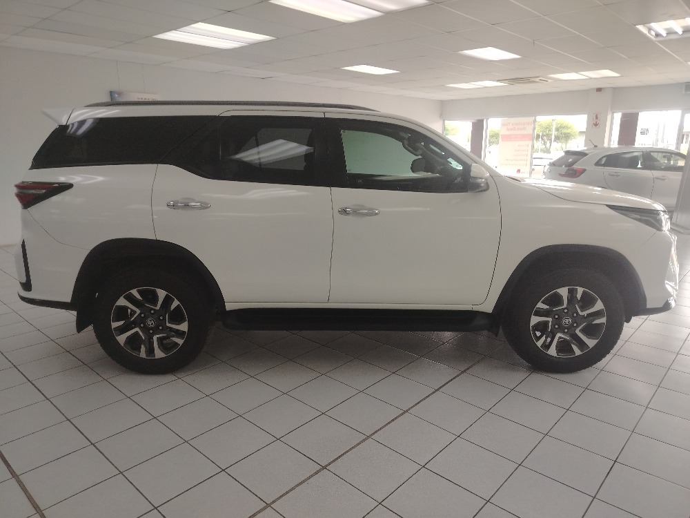 2024 FORTUNER 2.4GD-6 R/B A/T