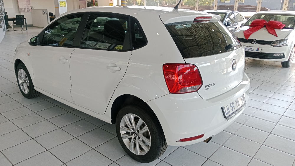 2023 POLO VIVO 1.6 COMFORTLINE TIP (5DR)