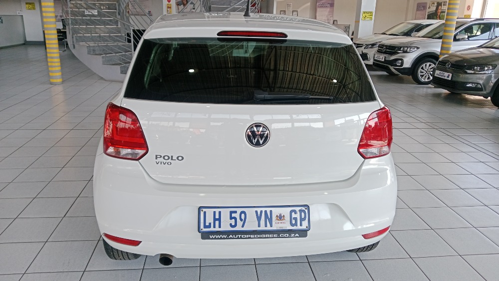 2023 POLO VIVO 1.6 COMFORTLINE TIP (5DR)