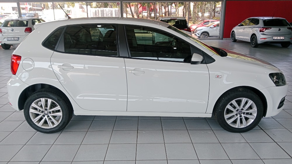 2023 POLO VIVO 1.6 COMFORTLINE TIP (5DR)