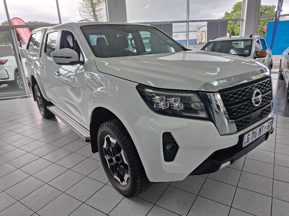 2023 Nissan Navara