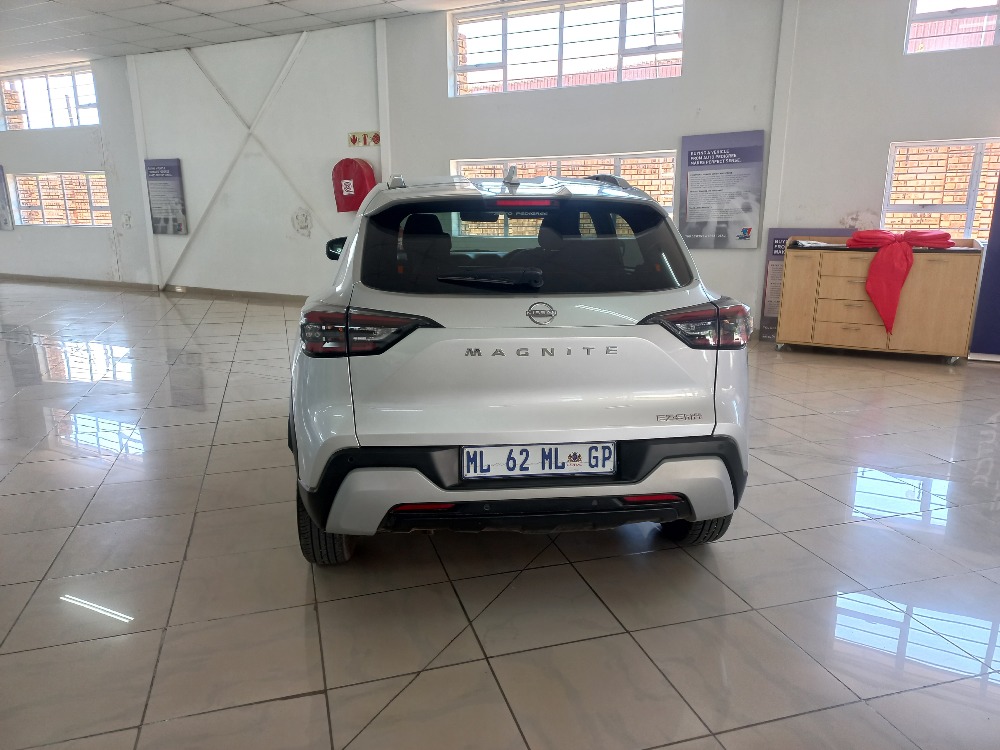 2025 MAGNITE 1.0 ACENTA AMT