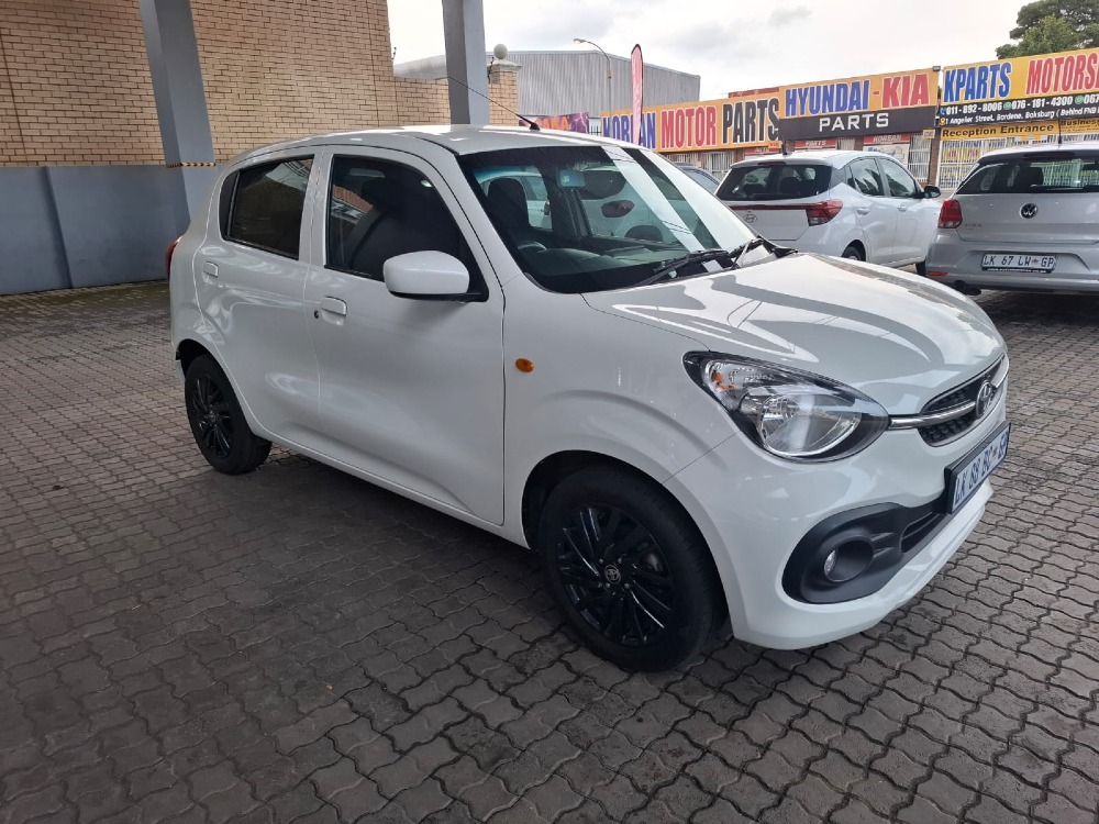 2023 VITZ 1.0 XR AMT