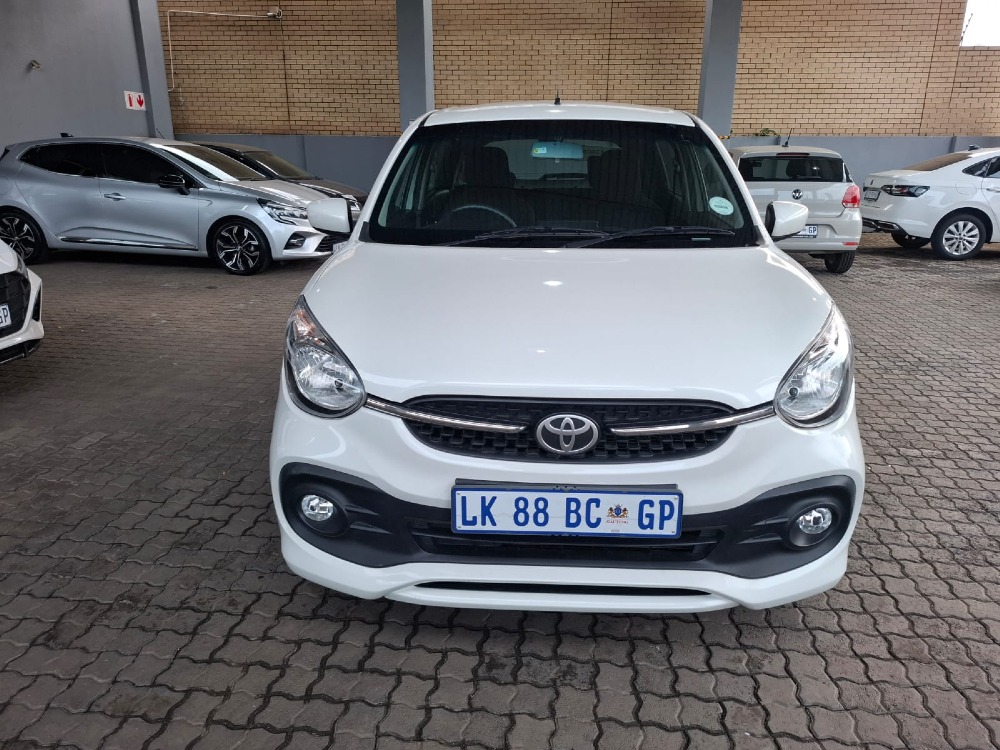 2023 VITZ 1.0 XR AMT