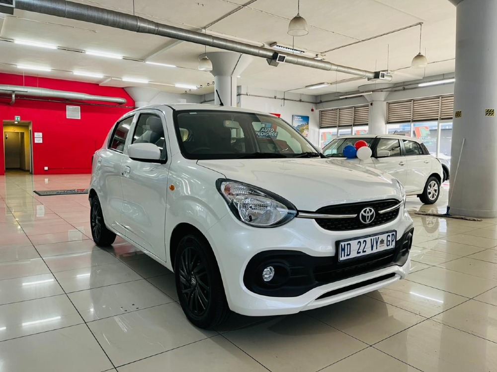 2025 Toyota Vitz