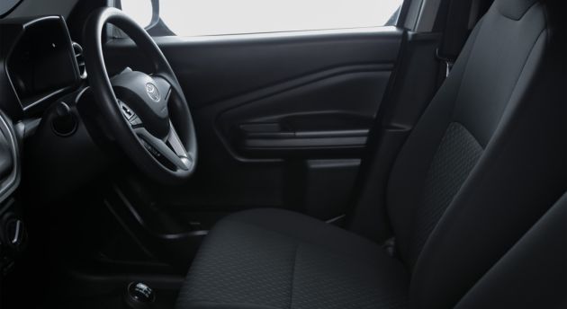 2024 VITZ 1.0 XR