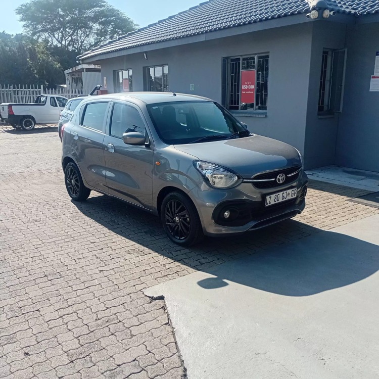 2024 VITZ 1.0 XR AMT