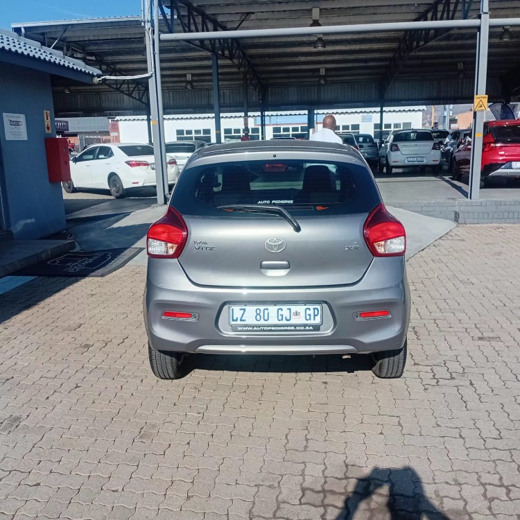 2024 VITZ 1.0 XR AMT