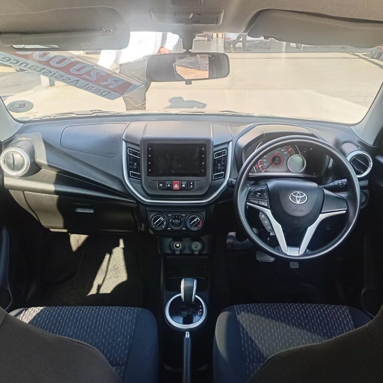 2024 VITZ 1.0 XR AMT