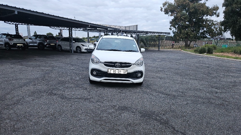 2024 VITZ 1.0 XR AMT
