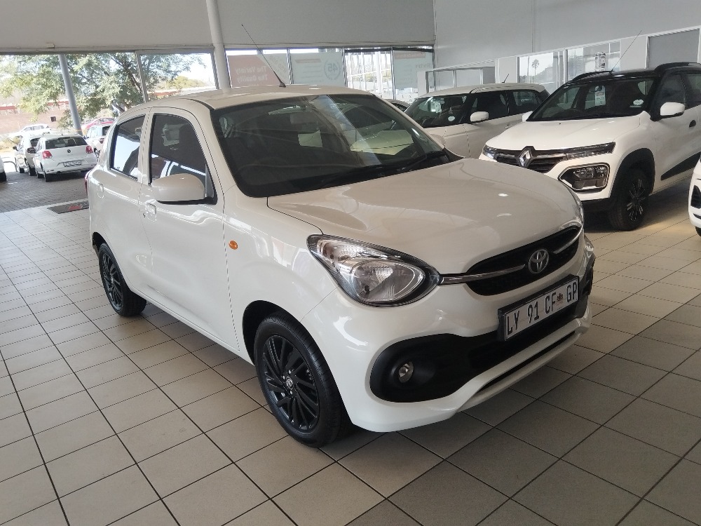 2024 VITZ 1.0 XR AMT