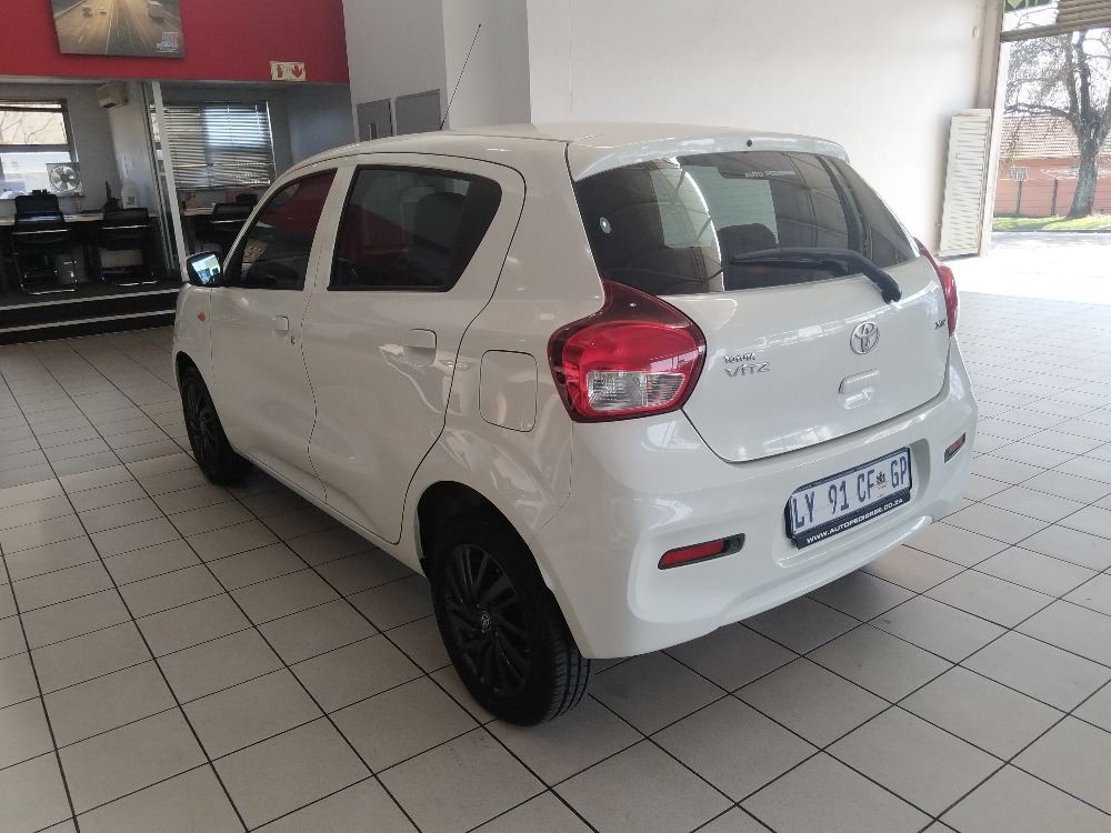 2024 VITZ 1.0 XR AMT
