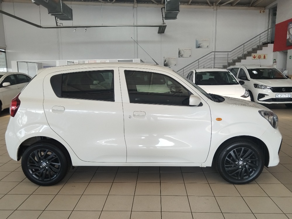 2024 VITZ 1.0 XR AMT