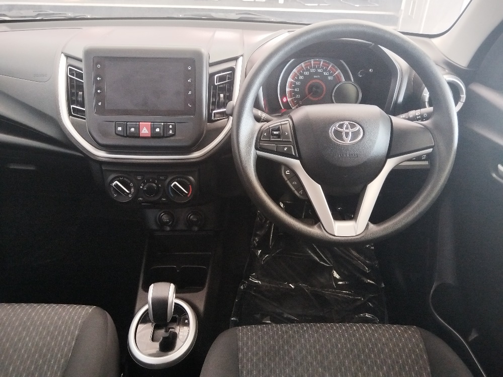 2024 VITZ 1.0 XR AMT