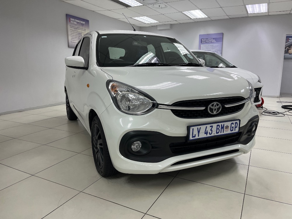 2024 VITZ 1.0 XR AMT