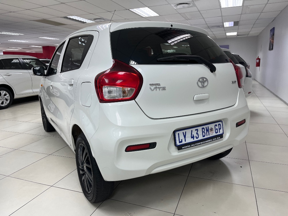 2024 VITZ 1.0 XR AMT