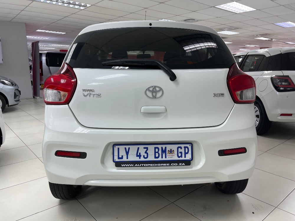 2024 VITZ 1.0 XR AMT