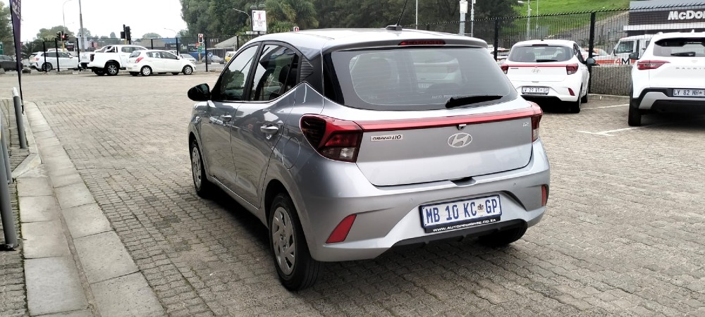 2024 GRAND i10 1.2 MOTION/PREMIUM A/T