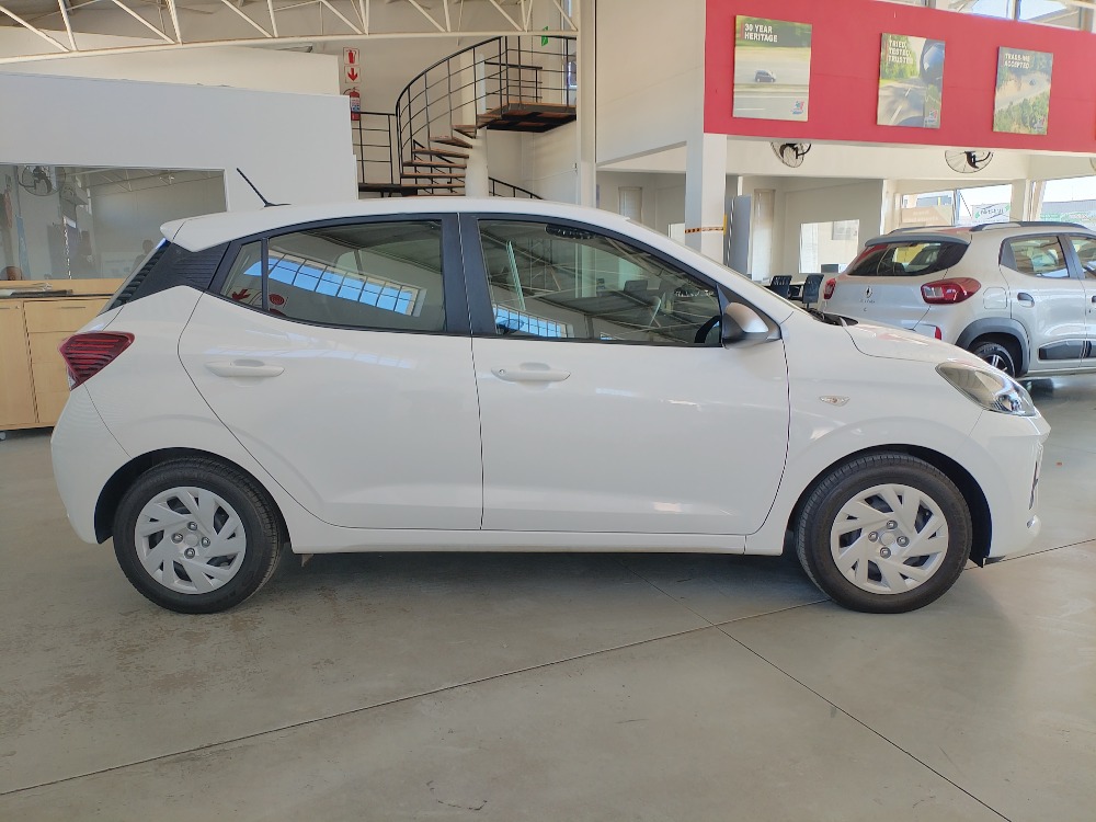 2024 GRAND i10 1.2 MOTION/PREMIUM A/T