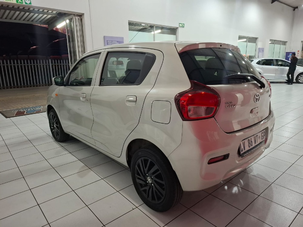 2024 VITZ 1.0 XR