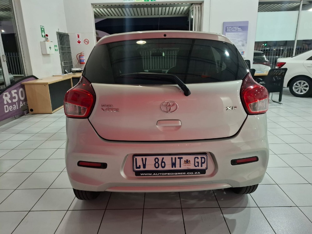 2024 VITZ 1.0 XR