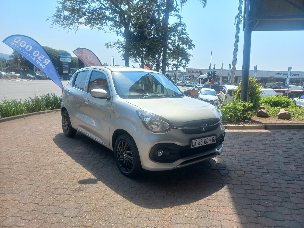2023 VITZ 1.0 XR