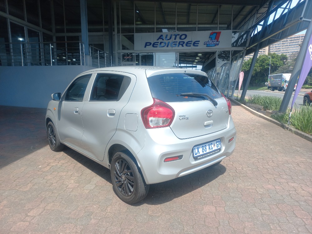 2023 VITZ 1.0 XR