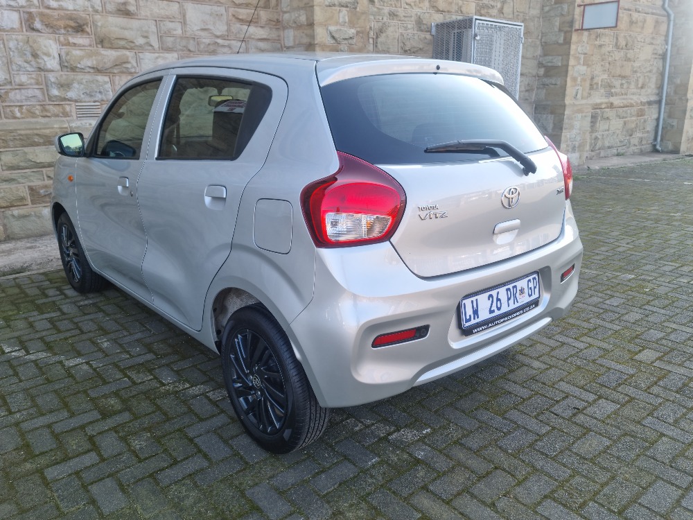 2024 VITZ 1.0 XR