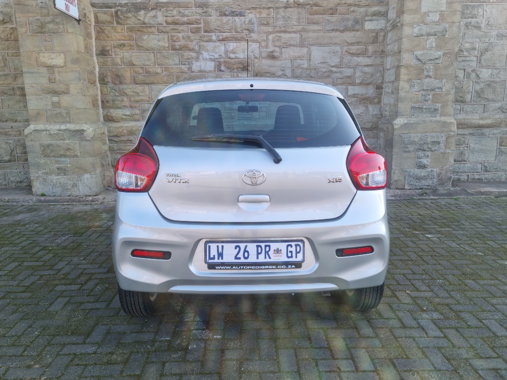 2024 VITZ 1.0 XR