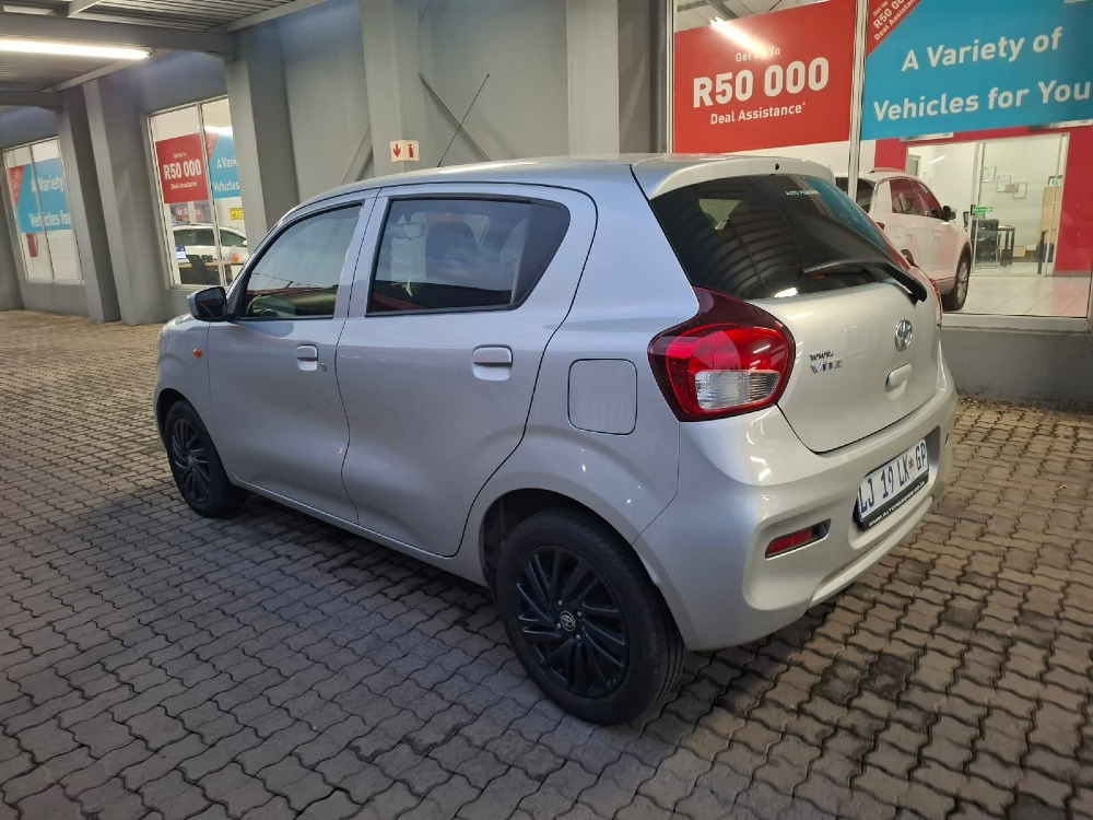 2023 VITZ 1.0 XR