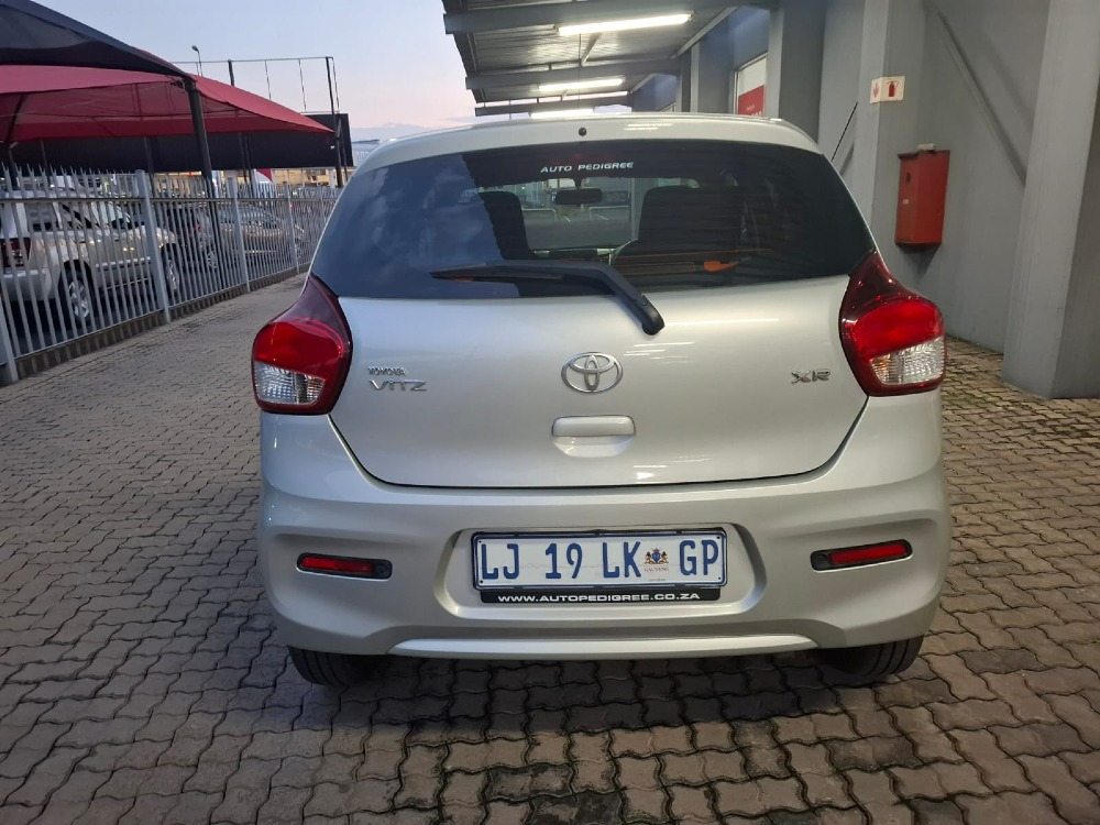 2023 VITZ 1.0 XR