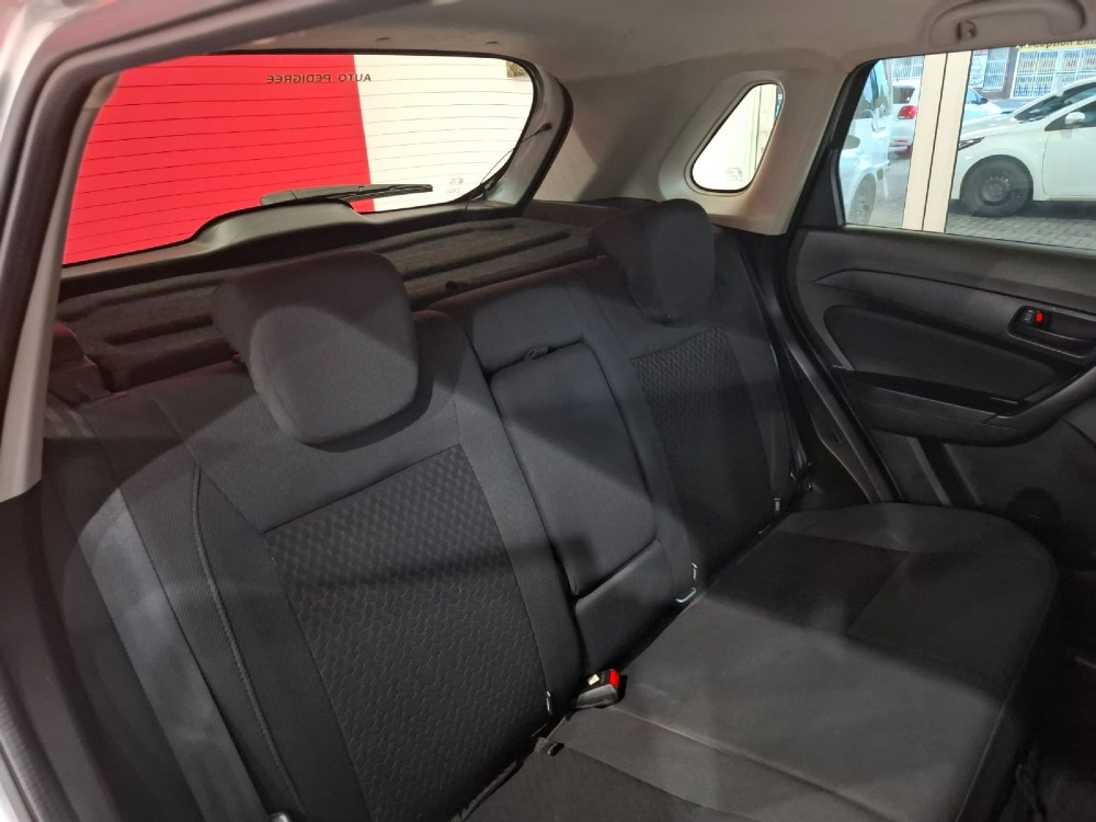 2023 VITZ 1.0 XR